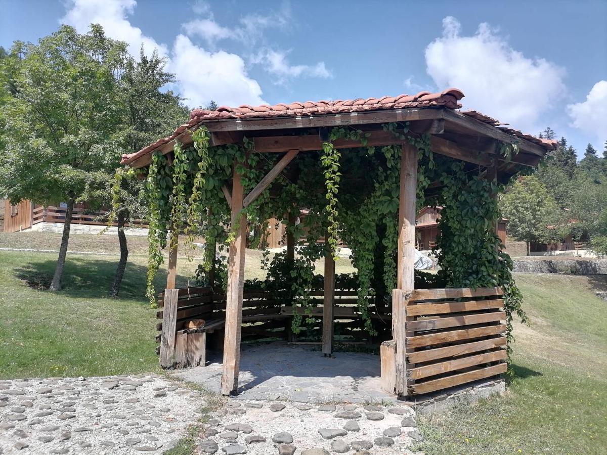 Megali Kapsi Livadaki Village מראה חיצוני תמונה